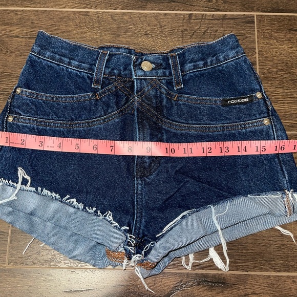 Vintage Rockies Shorts - Picture 8 of 8